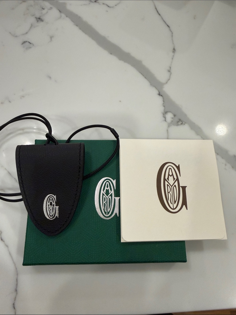 Goyard Black Leather croc universel magnetic bag fastener